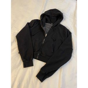Zip-up cropped hoodie